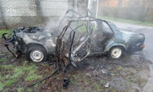 13 поранених у Нікополі, пожежі і руйнування: прокуратура про обстріли Дніпропетровщини 1 квітня