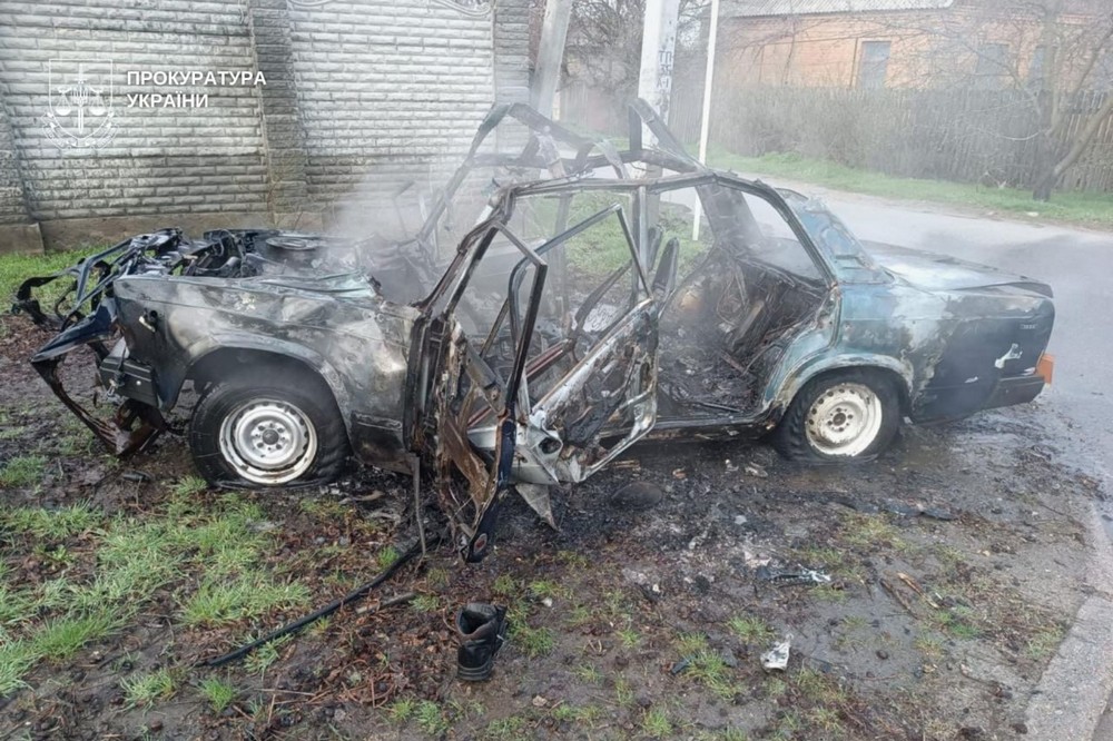 13 поранених у Нікополі, пожежі і руйнування: прокуратура про обстріли Дніпропетровщини 1 квітня 13 поранених у Нікополі, пожежі і руйнування: прокуратура про обстріли Дніпропетровщини 1 квітня