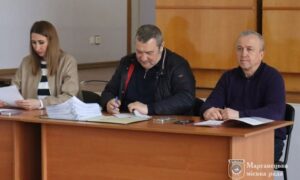 Діти, вода, завершення опалювального сезону: у Марганці 1 квітня відбулося позачергове засідання виконкому (фото)