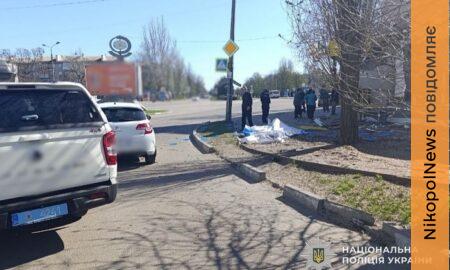 Удар по центру Нікополя, атака на автівку, серед поранених 1,5-річна дитина: поліція розповіла про наслідки ворожого терору