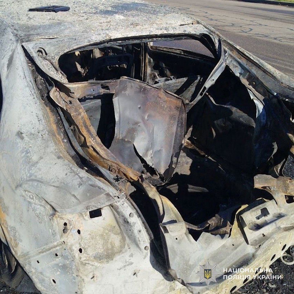 Удар по центру Нікополя, атака на автівку, серед поранених 1,5-річна дитина: поліція розповіла про наслідки ворожого терору Удар по центру Нікополя, атака на автівку, серед поранених 1,5-річна дитина: поліція розповіла про наслідки ворожого терору