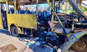 Окупанти вдарили по маршрутці в центрі Нікополя: є загиблі і багато поранених