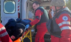 Ще збільшилася кількість постраждалих внаслідок удару по маршрутці у Нікополі: у якому вони стані