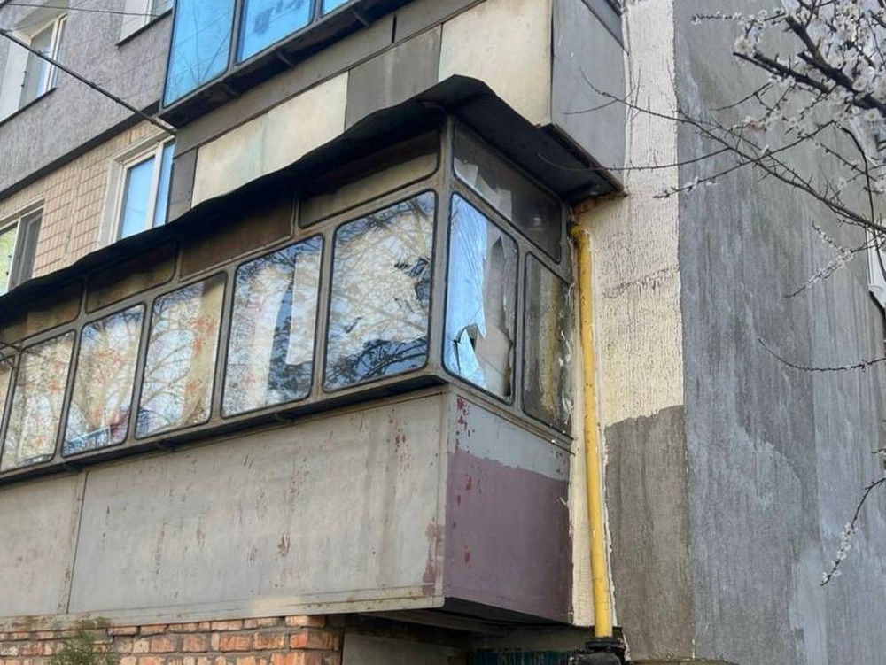 4 вбитих і 24 поранених у Нікополі і районі за день, також ворог атакував Криворіжжя і Павлоградський район (фото) 4 вбитих і 24 поранених у Нікополі і районі за день, також ворог атакував Криворіжжя і Павлоградський район (фото)