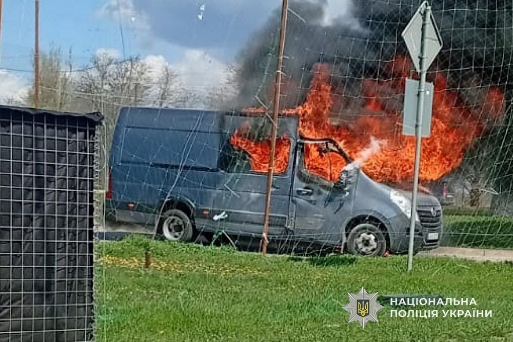Ворог продовжив терор Нікопольщини у другій половині дня 7 квітня: фото