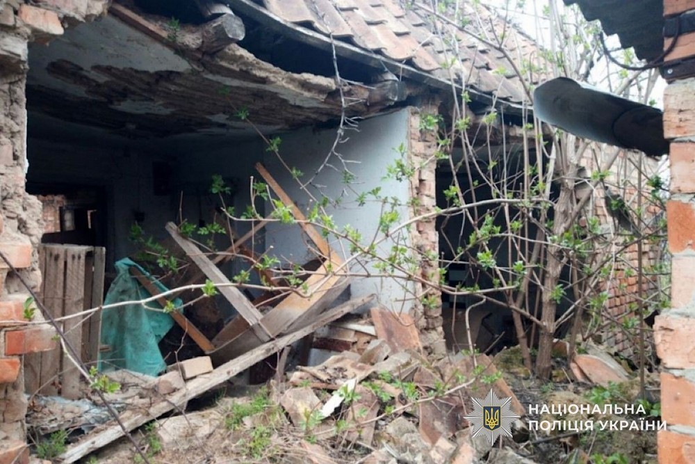 Ворог продовжив терор Нікопольщини у другій половині дня 7 квітня: фото