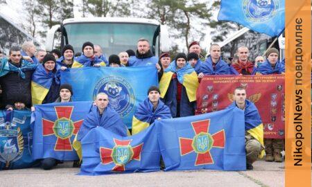 11 захисників з Дніпропетровщини повернулися з ворожого полону