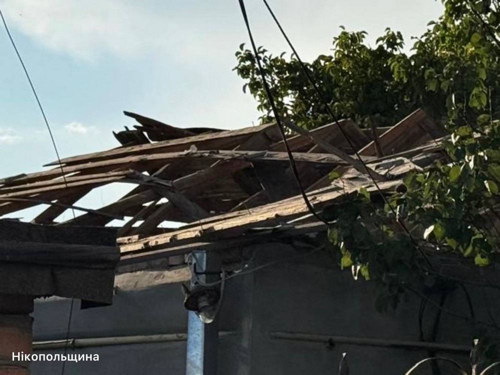 Ворог накрив Нікополь «Градом», є поранений у Марганці, під ударами були також Криворіжжя і Синельниківщина (фото)