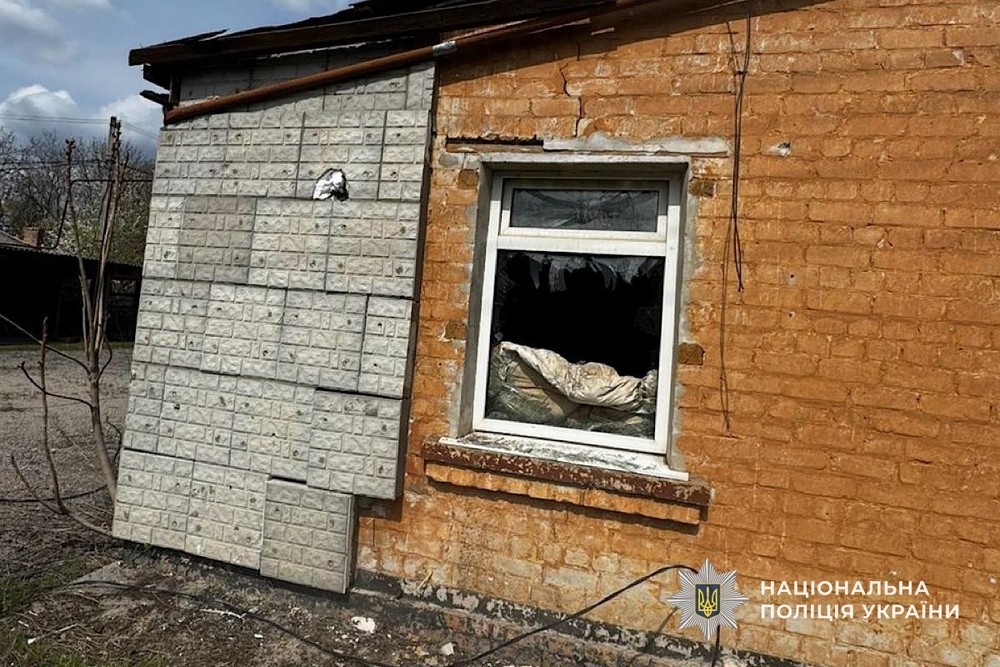 Понад 150 ударів по Нікопольщині - є поранений і руйнування, атака на будівлю поліції, також ворог тероризував Криворіжжя і Синельниківщину (фото)