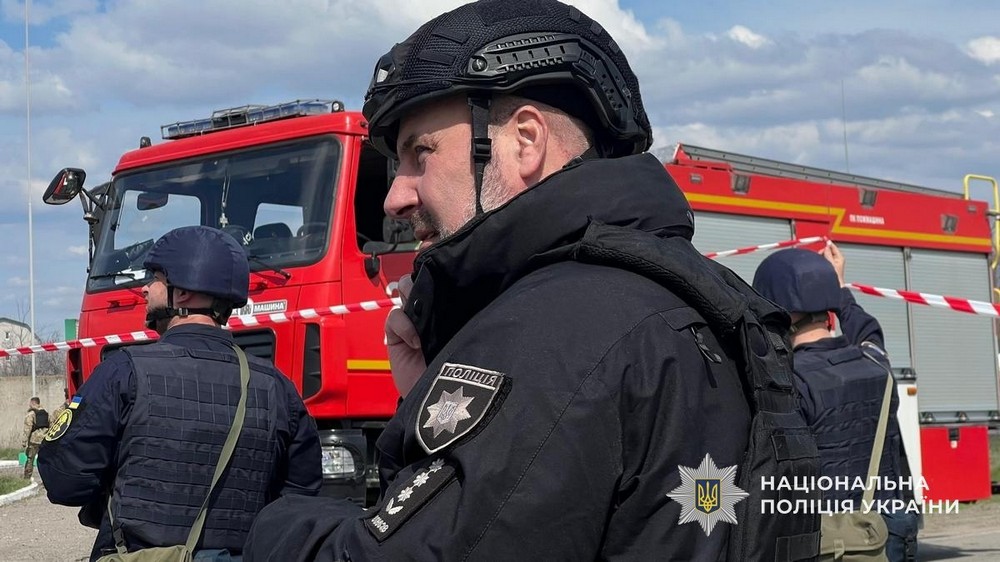 Загиблі і десятки поранених, люди перебували у автівках: жахливі наслідки ворожої атаки на Дніпро 14 квітня