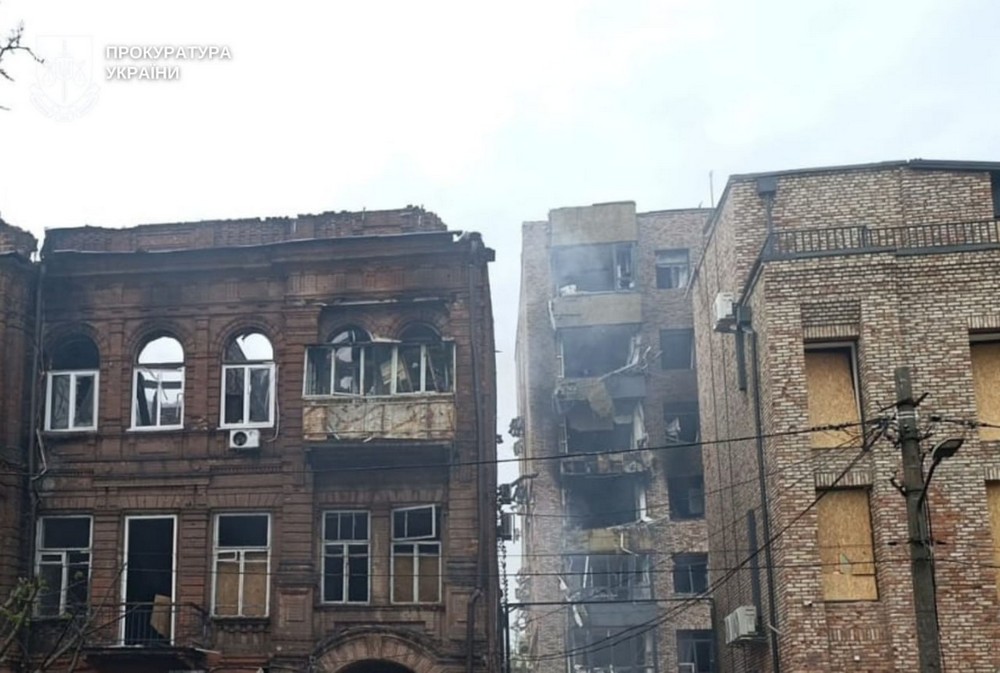 Троє загиблих та 35 поранених унаслідок комбінованої атаки на Дніпропетровщину. Загиблі і поранені є на Нікопольщині, у Дніпрі і Дніпровському районі. Розпочато розслідування. Троє загиблих та 35 поранених унаслідок комбінованої атаки на Дніпропетровщину. Загиблі і поранені є на Нікопольщині, у Дніпрі і Дніпровському районі. Розпочато розслідування.