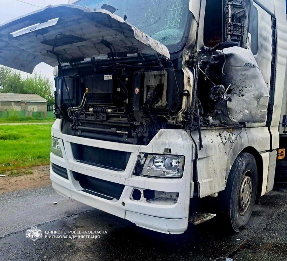 5 поранених на Нікопольщині внаслідок ударів по маршрутці і авто, також під обстрілами була Синельниківщина