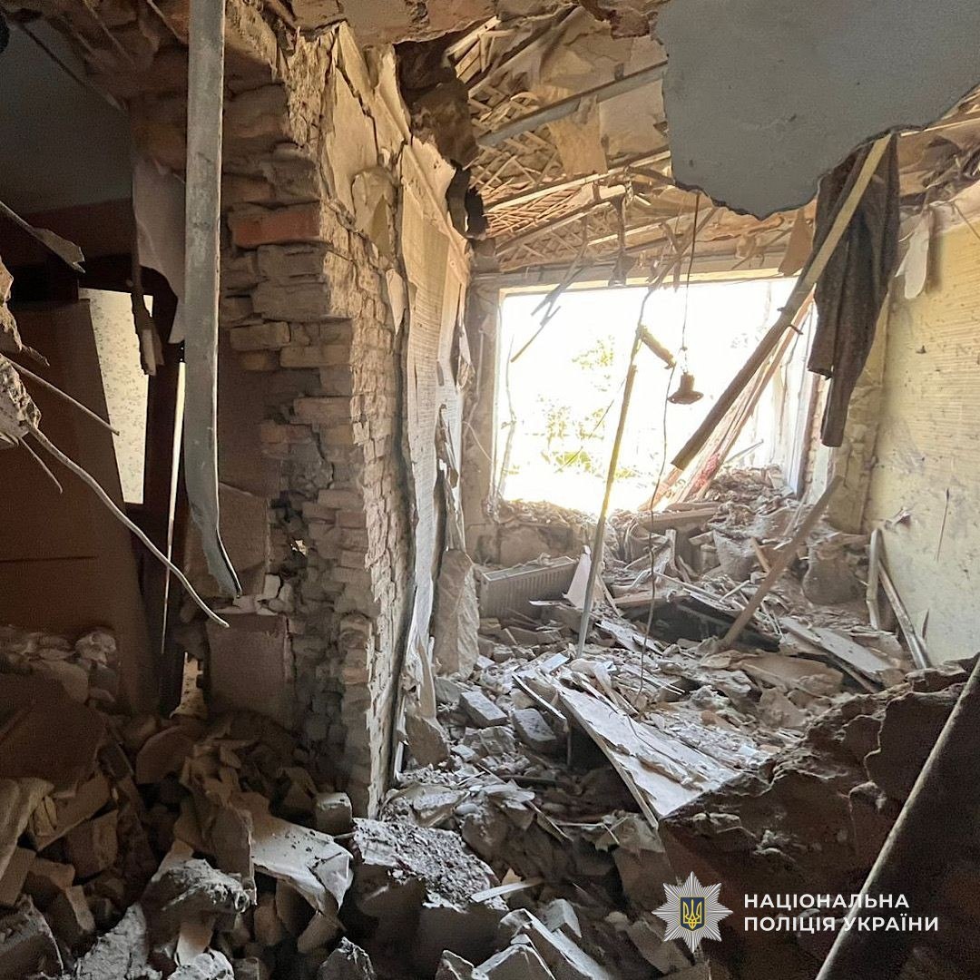 Серед поранених двоє дітей і юнак: ворог вдав по Нікополю, Криворіжжю і Синельниківщині (фото)