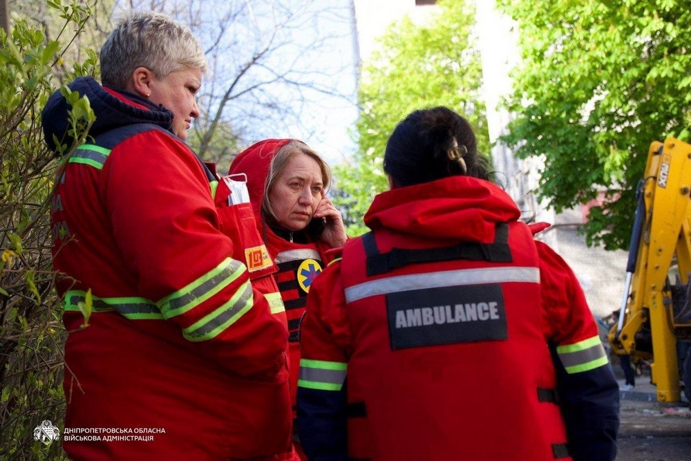 Зросла кількість жертв у Дніпрі, Кривий Ріг пережив новий удар вранці – є поранена