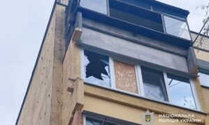 Понад 80 ударів по Нікополю і району, поранені у Кривому Розі, руйнівна атака на Дніпро – поліція про наслідки ворожого терору (фото)