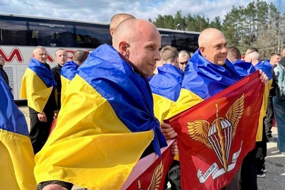 Ще 22 Захисники з Дніпропетровщини сьогодні повернулися додому з ворожого полону