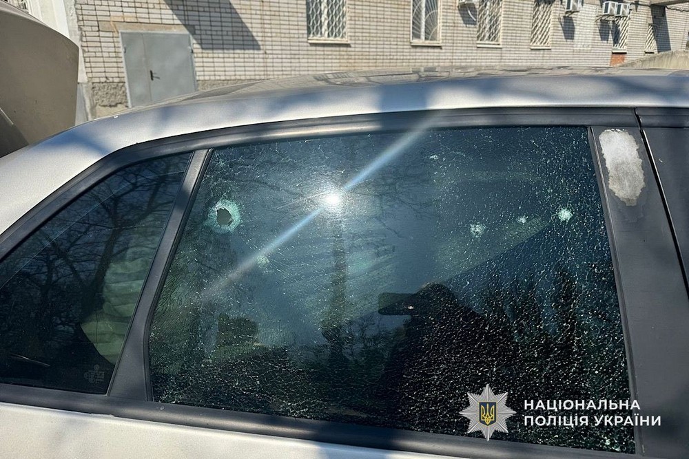 Росіяни атакували поліцейських, транспорт і будинки на Нікопольщині, вдарили по Кам’янському і Синельниківському районах – є поранені і руйнування (фото)