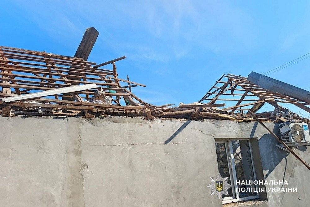 Загинув у себе на подвір’ї… Подробиці смертельних обстрілів Нікополя і Кривого Рогу оприлюднили у поліції (фото)