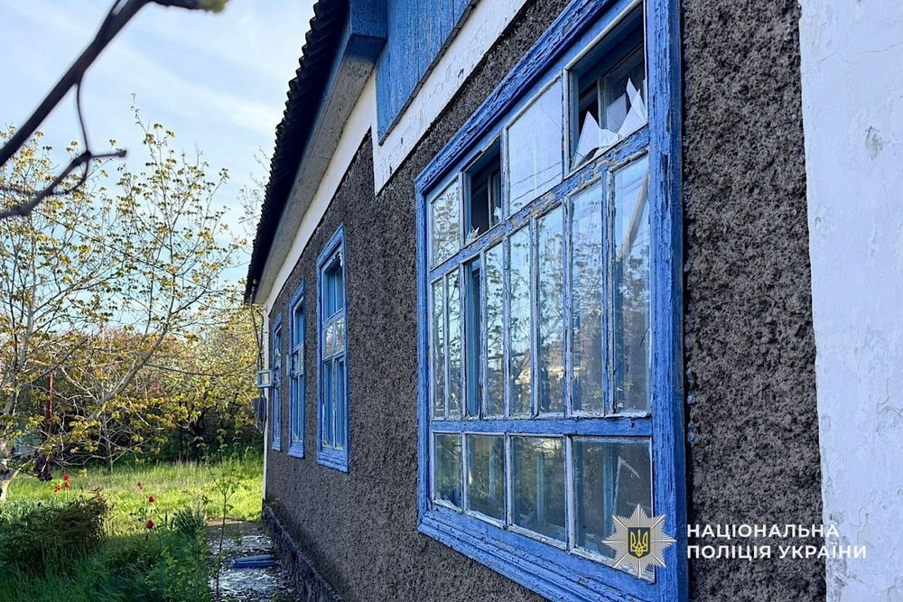 Загинув у себе на подвір’ї… Подробиці смертельних обстрілів Нікополя і Кривого Рогу оприлюднили у поліції (фото)