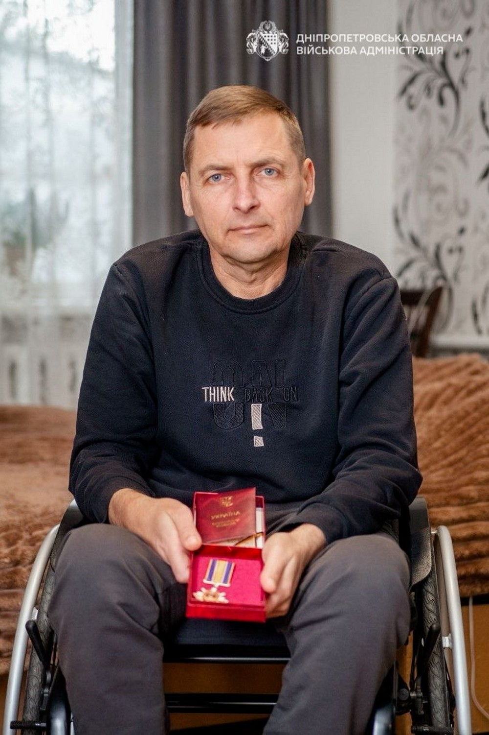 Поранені енергетики з Нікополя і Дніпра отримали ордени «За мужність» ІІІ ступеня