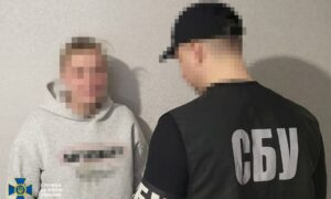 Викрили власницю Телеграм-каналу у Дніпрі: зливала дані про військових у прифронтових містах