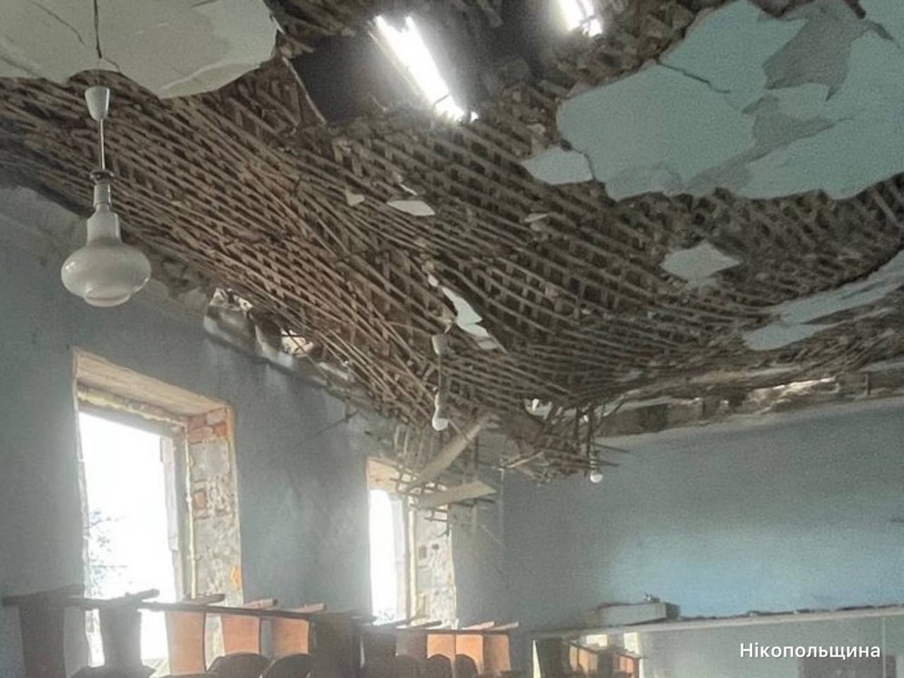 Знову удар по ринку у Нікополі і по автобусу в районі – є поранені, зросла кількість постраждалих під Дніпром, ворог атакував також Синельниківщину