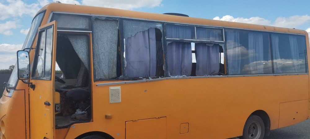 Знову удар по ринку у Нікополі і по автобусу в районі – є поранені, зросла кількість постраждалих під Дніпром, ворог атакував також Синельниківщину