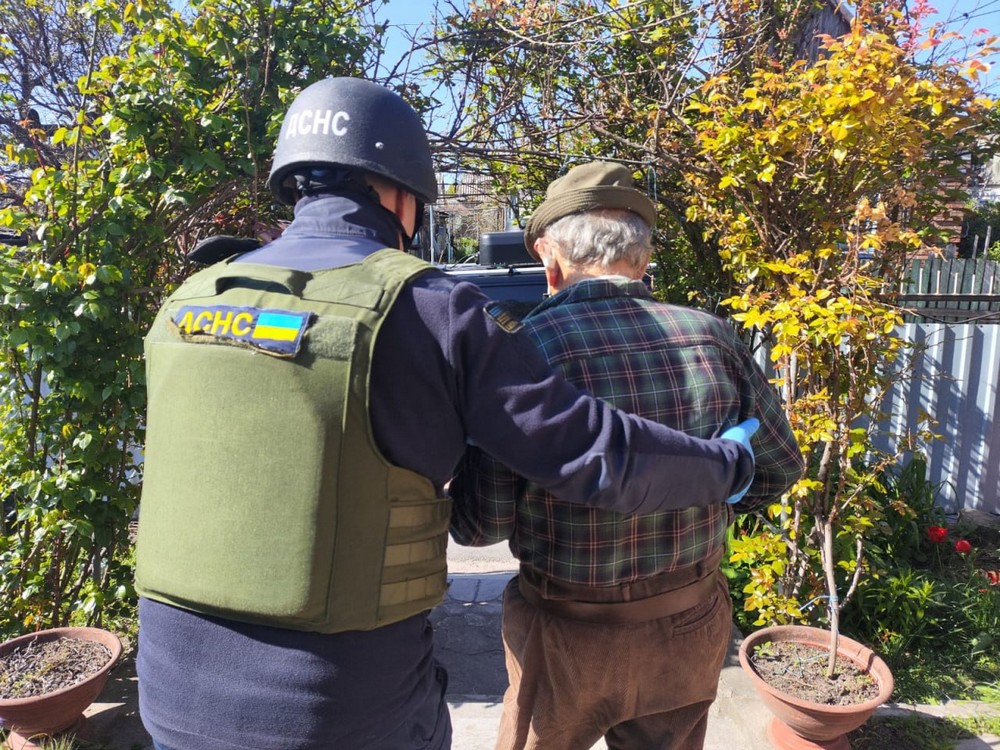 Знову удар по ринку у Нікополі і по автобусу в районі – є поранені, зросла кількість постраждалих під Дніпром, ворог атакував також Синельниківщину