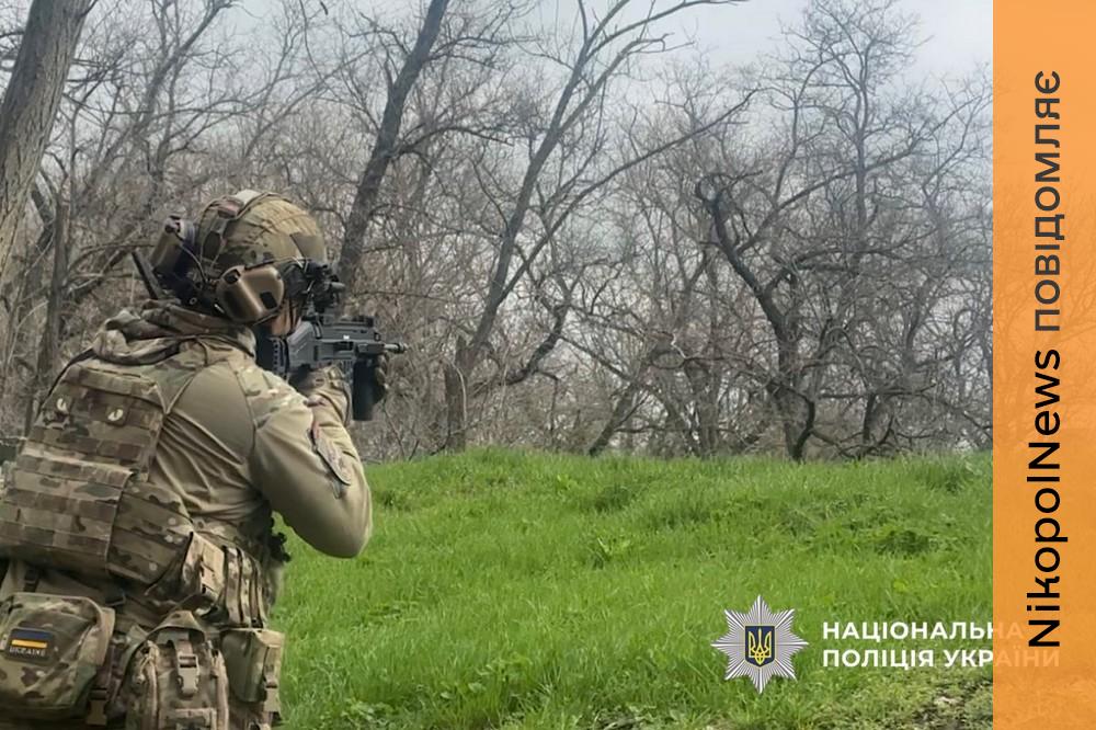 «Чуєте постріли - негайно в укриття»: поліція Нікополя звернулася до мешканців щодо роботи антидронового загону 1 поліція Нікополя звернулася до мешканців щодо роботи антидронового загону