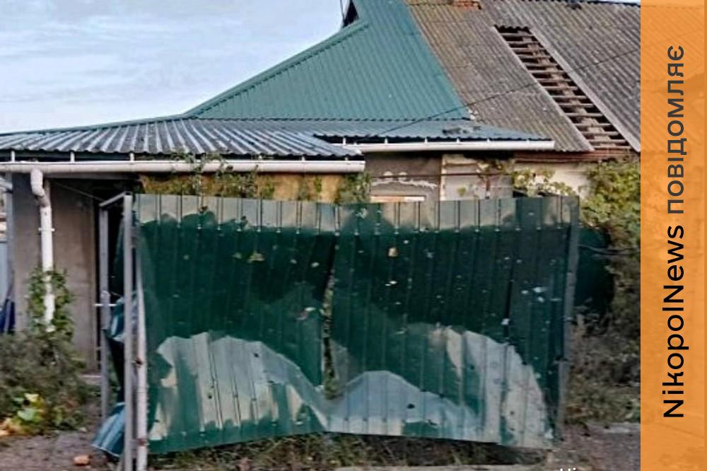 У Нікополі пошкоджені підприємство і приватні будинки, ворог також атакував район, Криворіжжя і Синельниківщину (фото) 1 у Нікополі