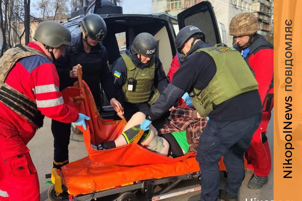 У Нікополі поранена жінка, на Синельниківщині двоє загиблих, ворог також атакував Криворізький і Павлоградський райони (фото) 1 у Нікополі