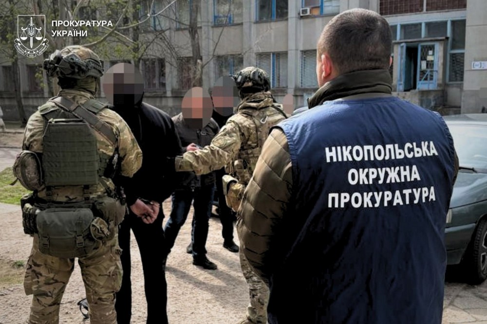 у Нікополі викрили співробітника ТЦК (фото) у Нікополі викрили співробітника ТЦК (фото)