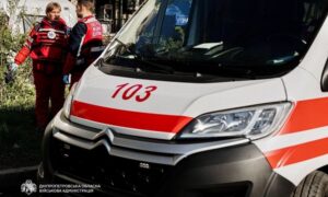 и по Дніпру 25 квітня