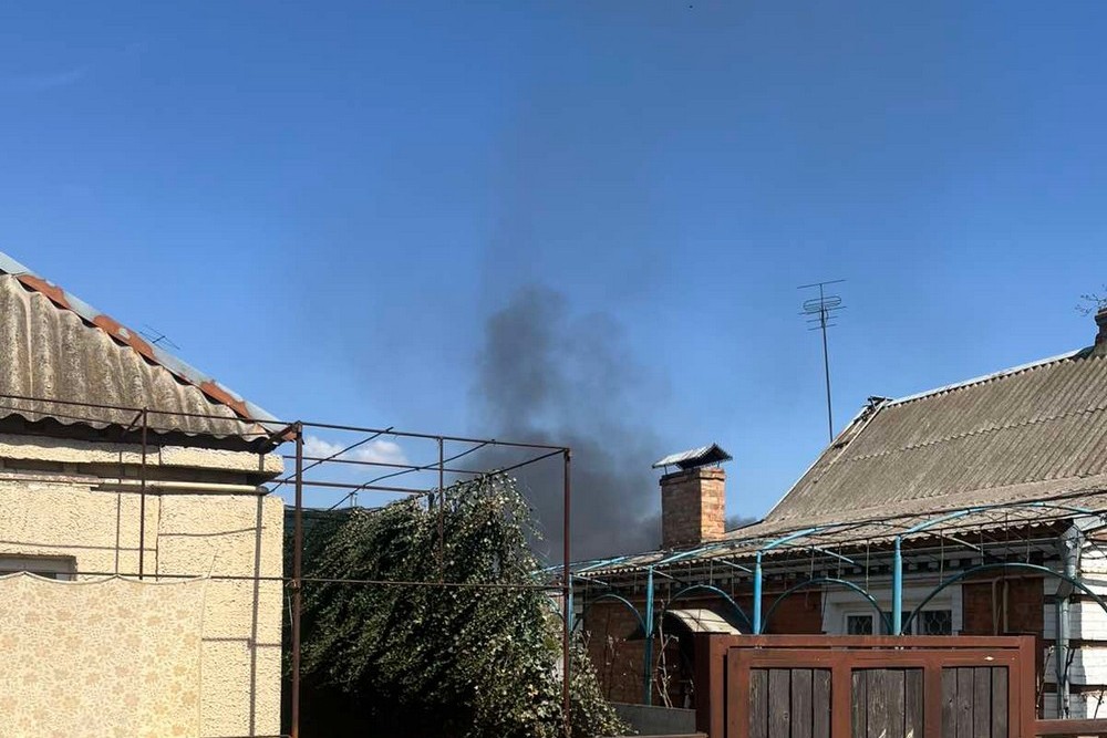 Дрони як мухи над будинками, автомати не замовкають і зникло світло – черговий важкий день у Нікополі