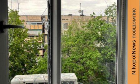 Четверо поранених, побиті автобуси, ринок, адмінбудівлі, будинок культури: Нікополь і район, Дніпро, Криворіжжя і Синельниківщина під ворожим вогнем – поліція (фото)