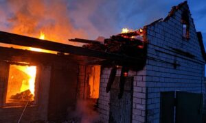 Вночі ворог атакував Нікопольщину безпілотниками: сталася пожежа