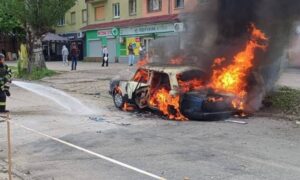 У Нікополі є поранені, побиті дві АЗС, стоянки, 19 автівок і адмінбудівля у районі, також під ударом ворога були Дніпровський, Криворізький і Синельниківський райони (фото)