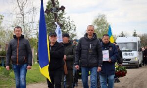 Двох полеглих Героїв сьогодні провела в останню путь громада на Нікопольщині (фото)