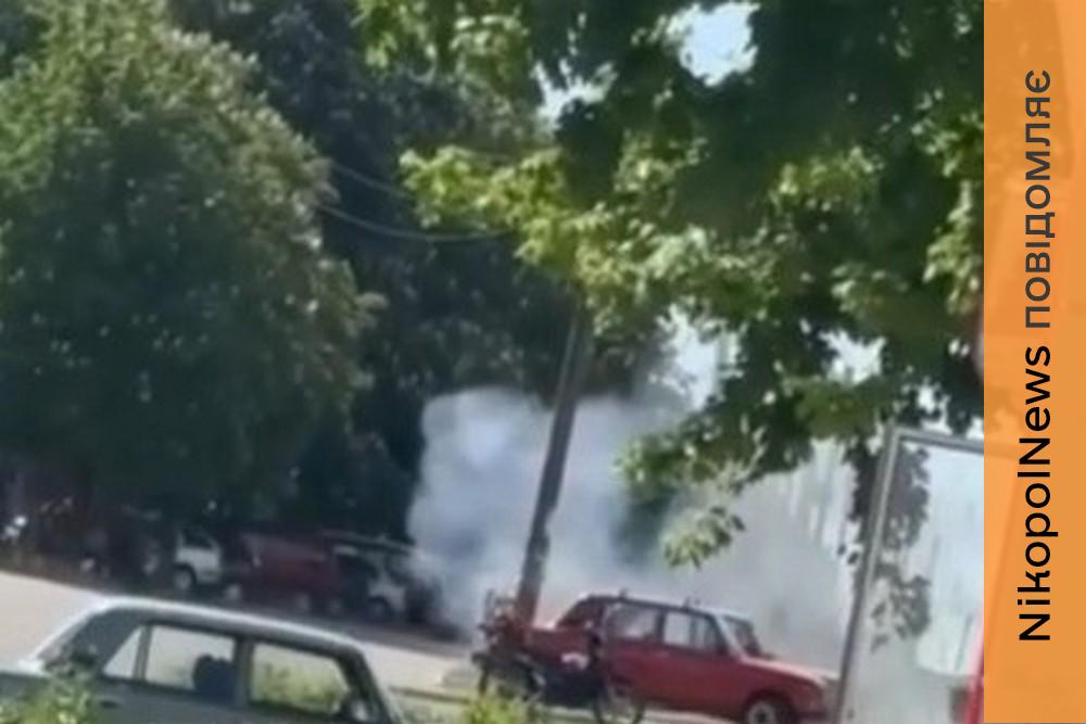 Дрони полюють на людей і авто: відео ударів по Марганцю