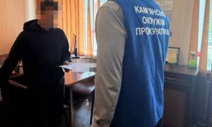 Мама почула, що дитина плаче: на Дніпропетровщині чоловік намагався зґвалтувати 6-річну падчерку