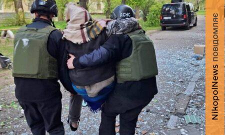 Четверо поранених на Нікопольщині, побито медзаклад, 13 будинків, автівки також під ударом було Криворіжжя (фото)