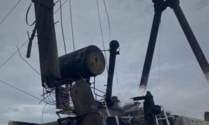 Ворог атакував на Дніпропетровщині одразу три енергообʼєкти ДТЕК. Без електропостачання залишилися 63 населені пункти.