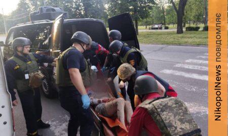 У Нікополі важко поранено чоловіка, під ударом були також район, Криворіжжя і Синельниківщина (фото)