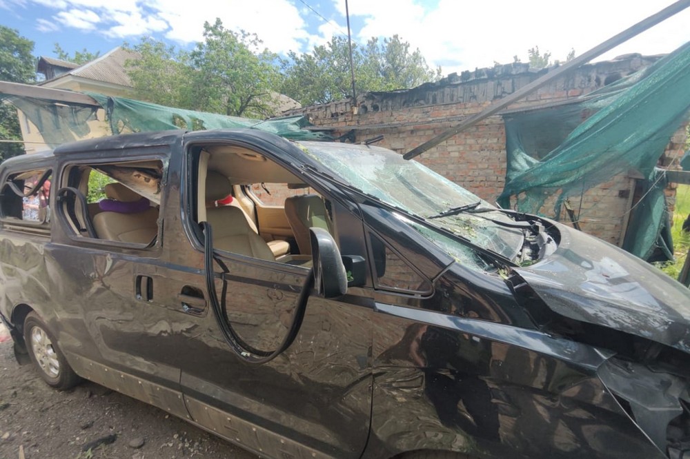 10 поранених на Нікопольщині, серед них 6 діти, є руйнування (фото) 2 10 поранених на Нікопольщині, серед них 6 діти, є руйнування (фото) 2