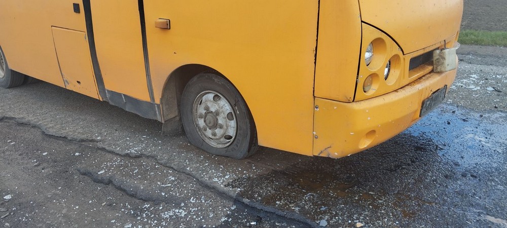 нищення соціального транспорту суттєво ускладнює доступ людей до життєво необхідних послу