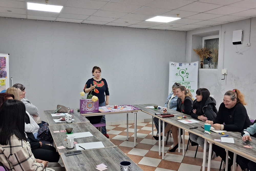 Жінка всередині мене: у Нікополі провели трансформаційну гру для матусь (фото)