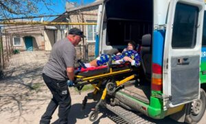 У Мирівській громаді евакуювали маломобільну літню жінку-ВПО до геріатричного пансіонату