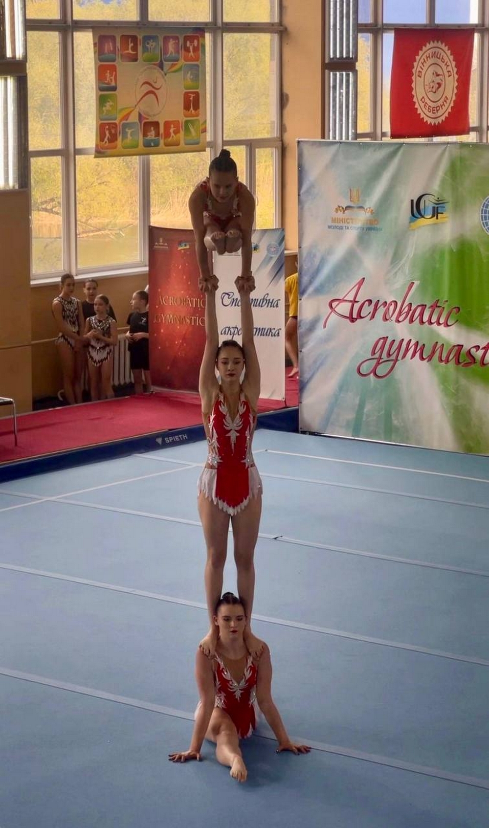 Високі результати і сильна конкуренція: акробати Покрова відзначилися на всеукраїнських змаганнях 