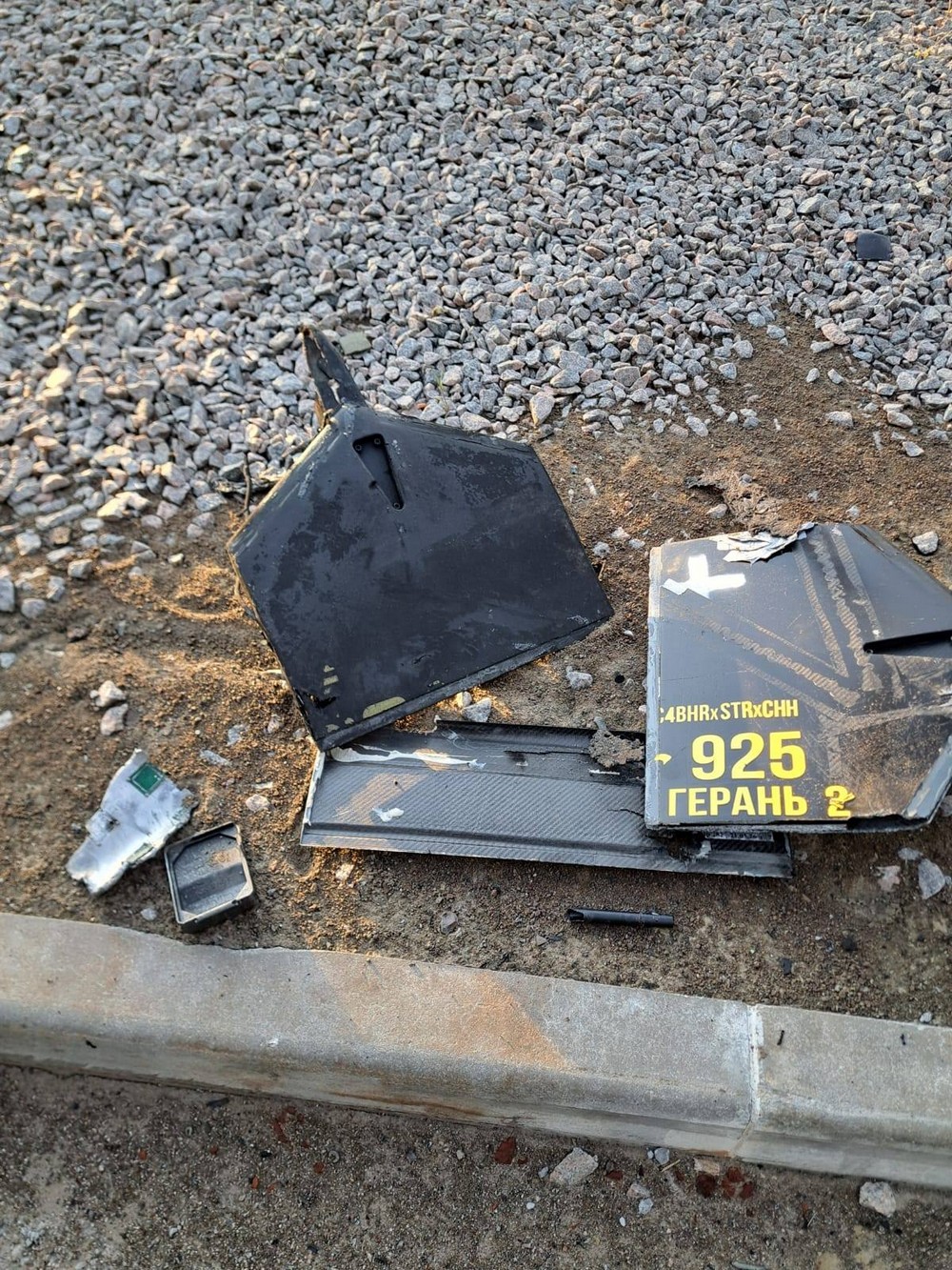 На Нікопольщині є поранена, ворог атакував рятувальників, також бив по Криворізькому і Синельниківському районах (фото)