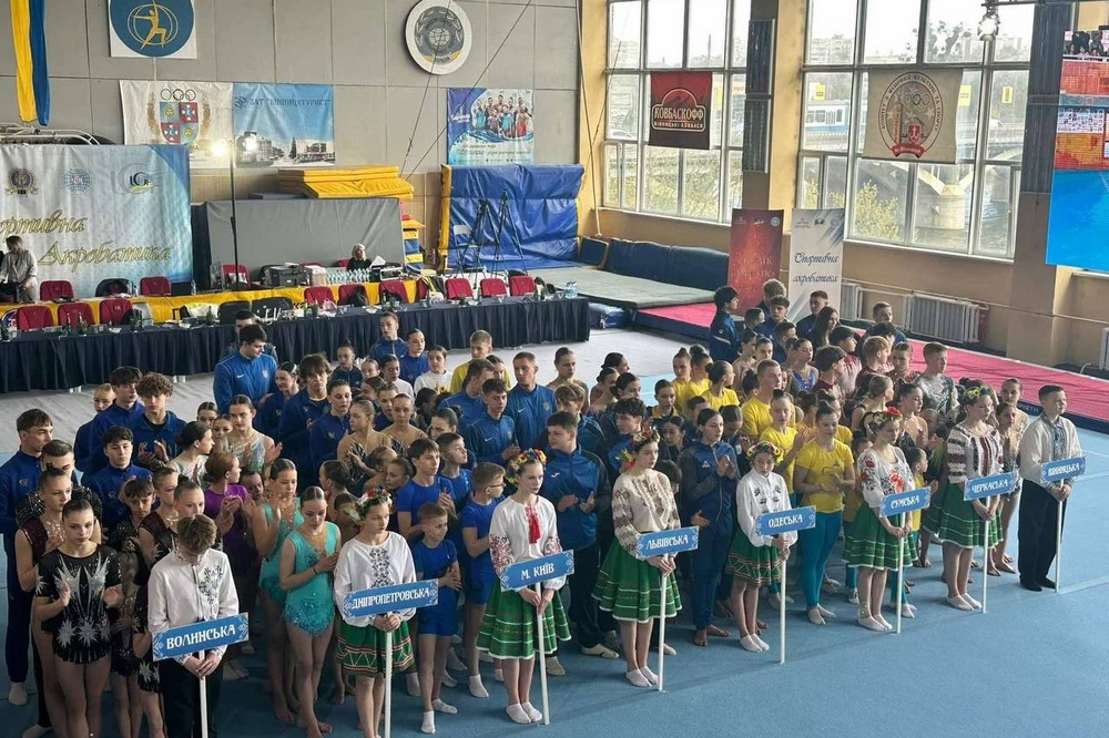 Високі результати і сильна конкуренція: акробати Покрова відзначилися на всеукраїнських змаганнях 